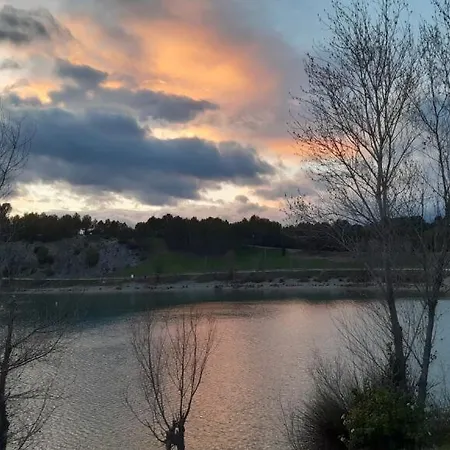 ベッド・アンド・ブレックファスト Chambre Le Cres 3*