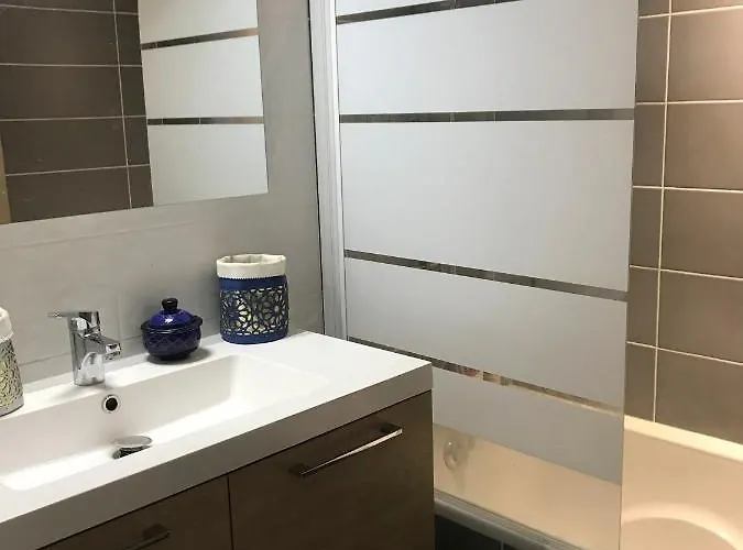 Chambre Le Crès 3*